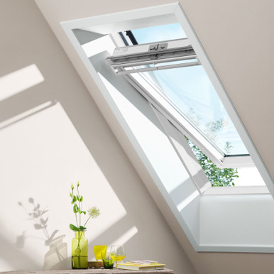VELUX Solar Centre Pivot Roof Window White Painted 550mm x 978mm GGL CK04 207030
